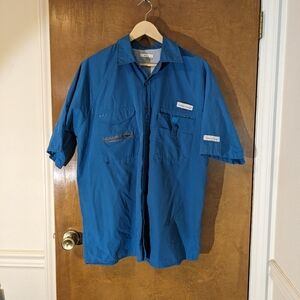 Columbia Oakwood Fishing Blue Short Sleeve Fishing Outdoor Button up Shirt